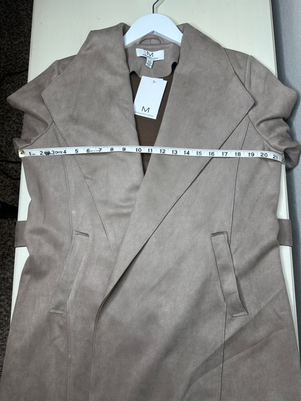 Magaschoni Women's Belted Faux‎ Leather Suede Hip Length Trench Coat Size Large - Picture 11 of 13